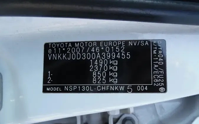 Toyota Yaris cena 12900 przebieg: 411000, rok produkcji 2016 z Głuszyca małe 277